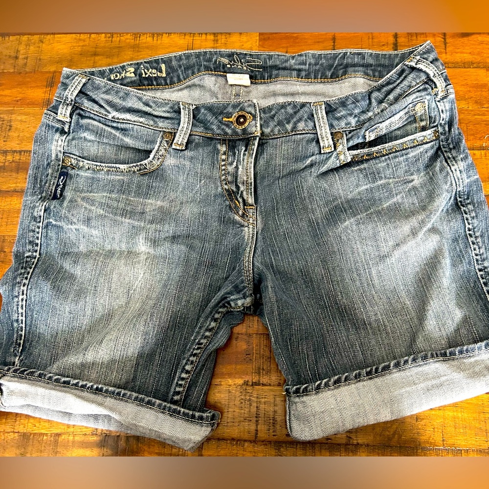Silver Jeans Women's Blue Jean Shorts
